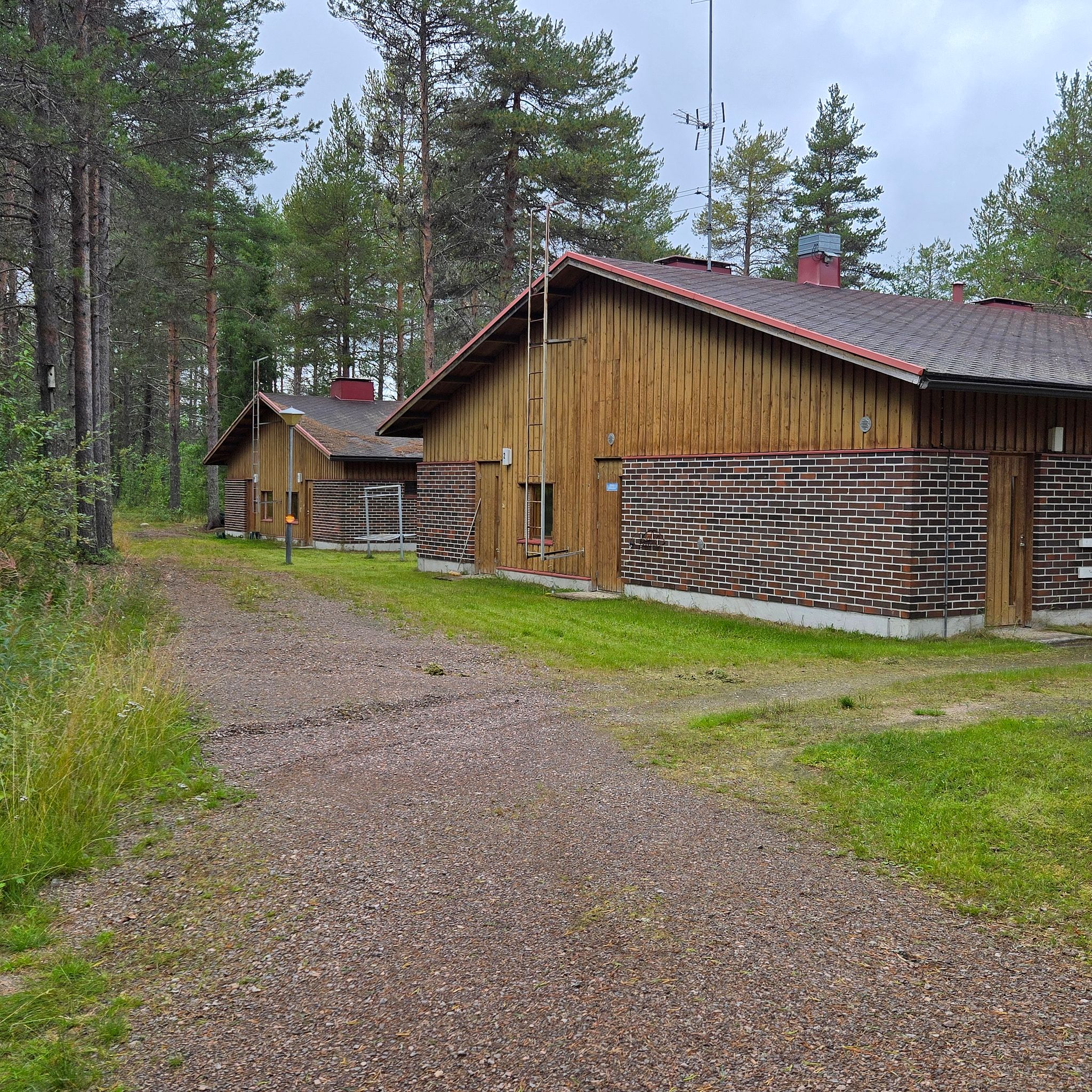 Image 4/18