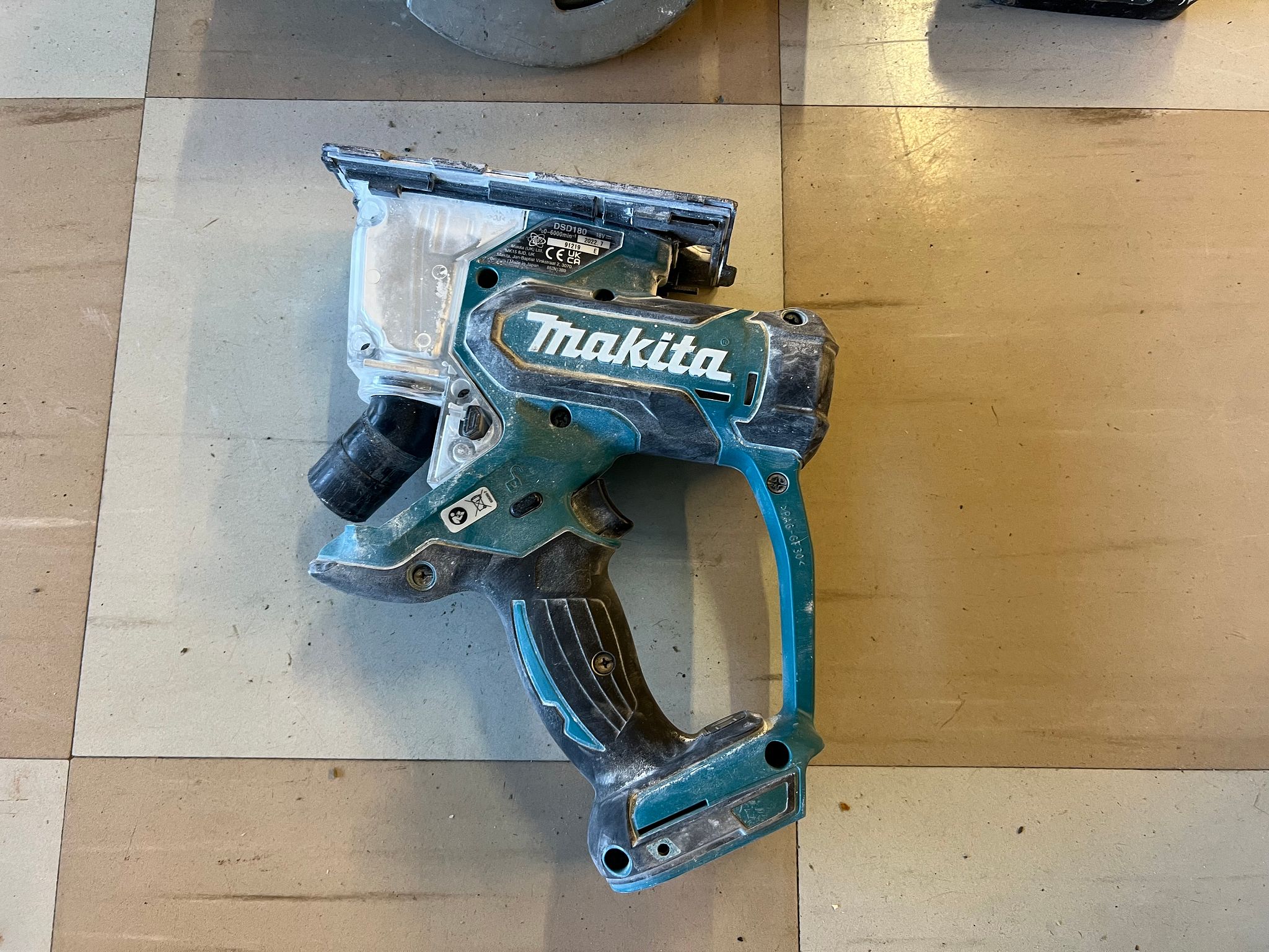 Image 3/15
