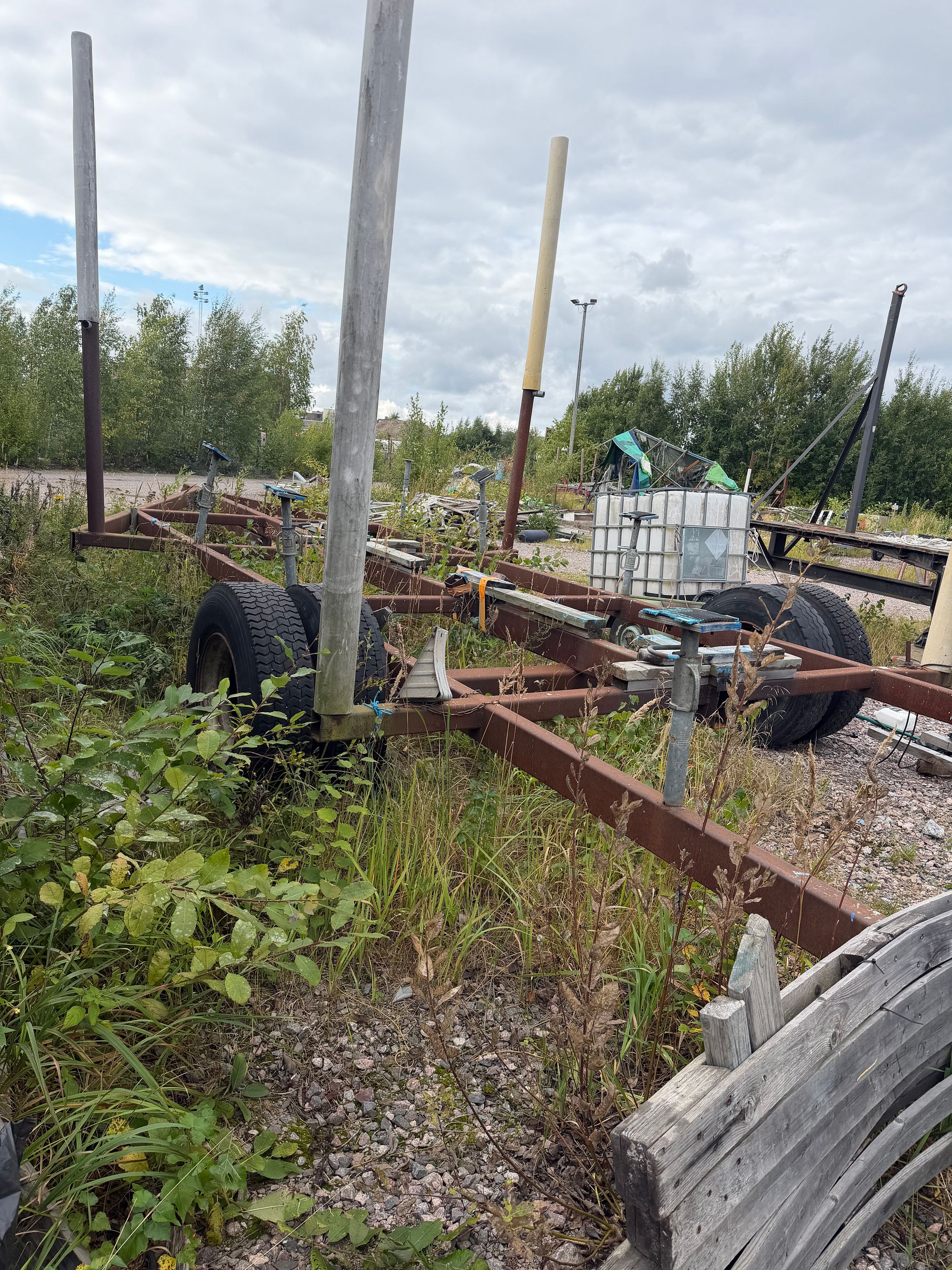 Image 6/6
