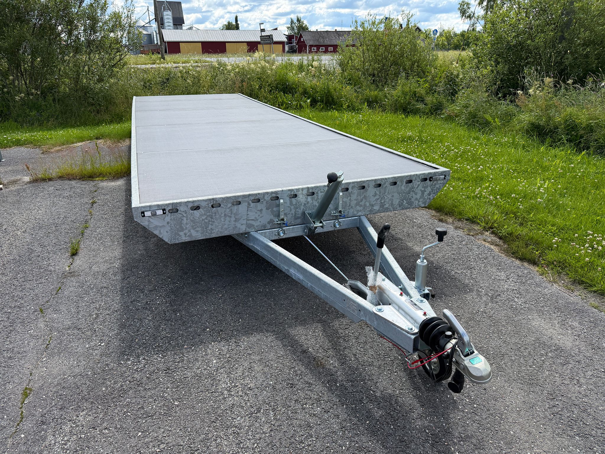 Image 2/20