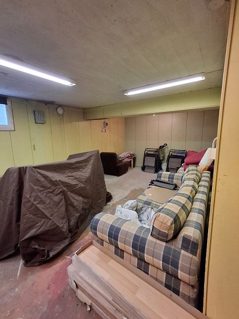 Image 20/27