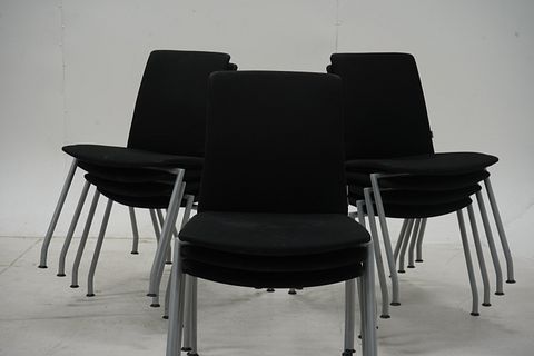Image 2/8