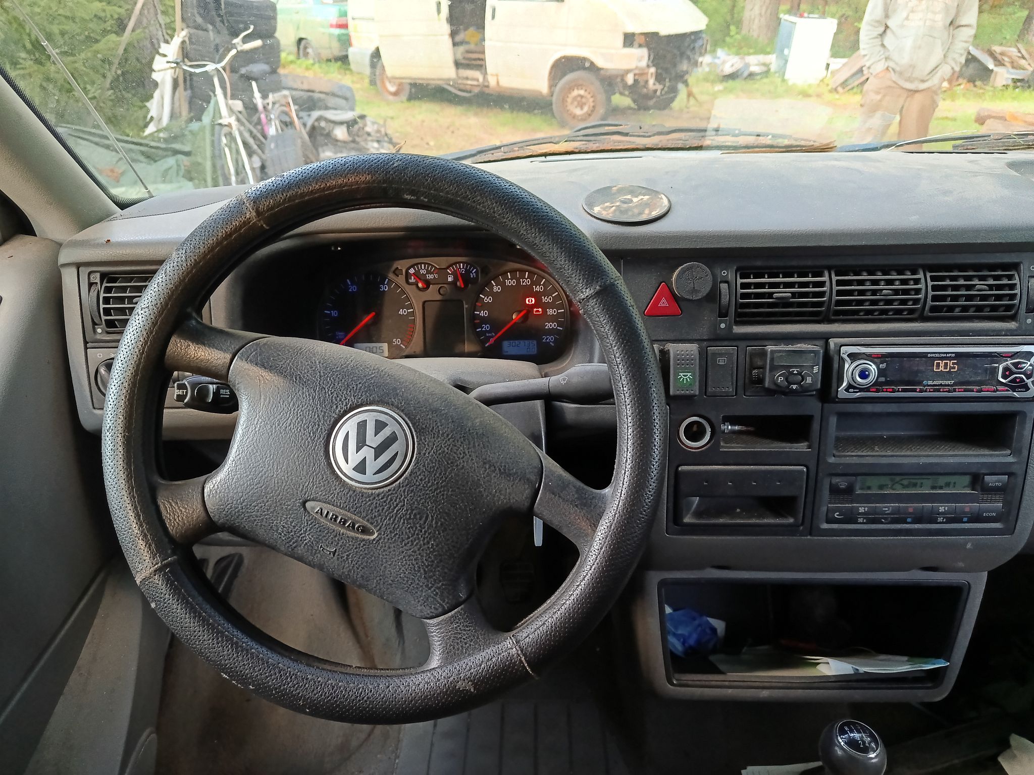 Image 6/16
