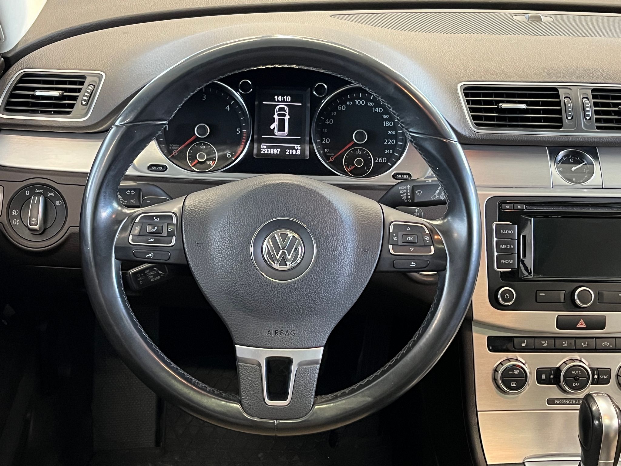 Image 22/63