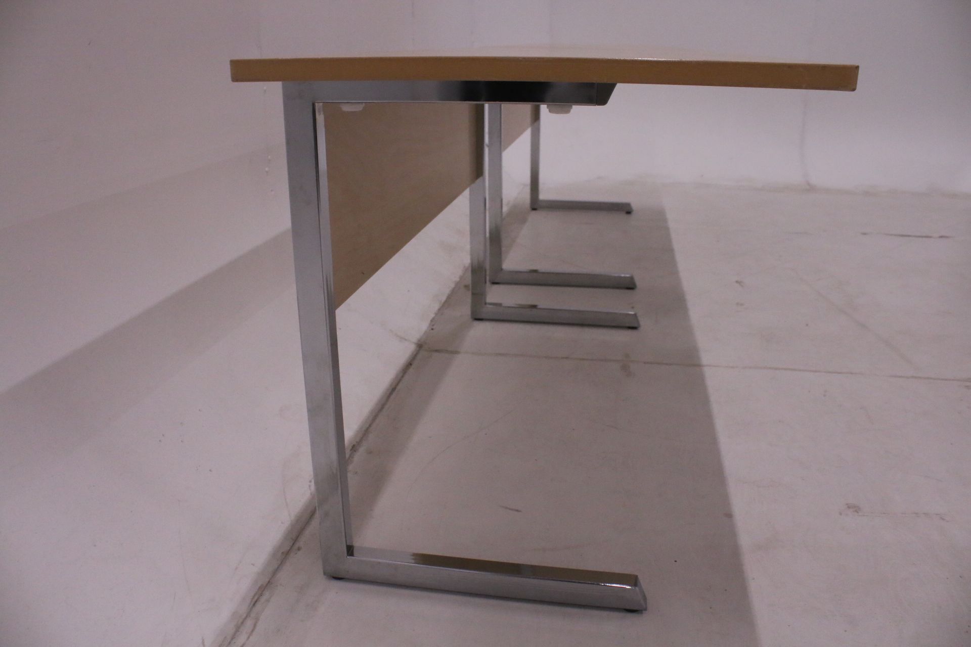 Image 6/11