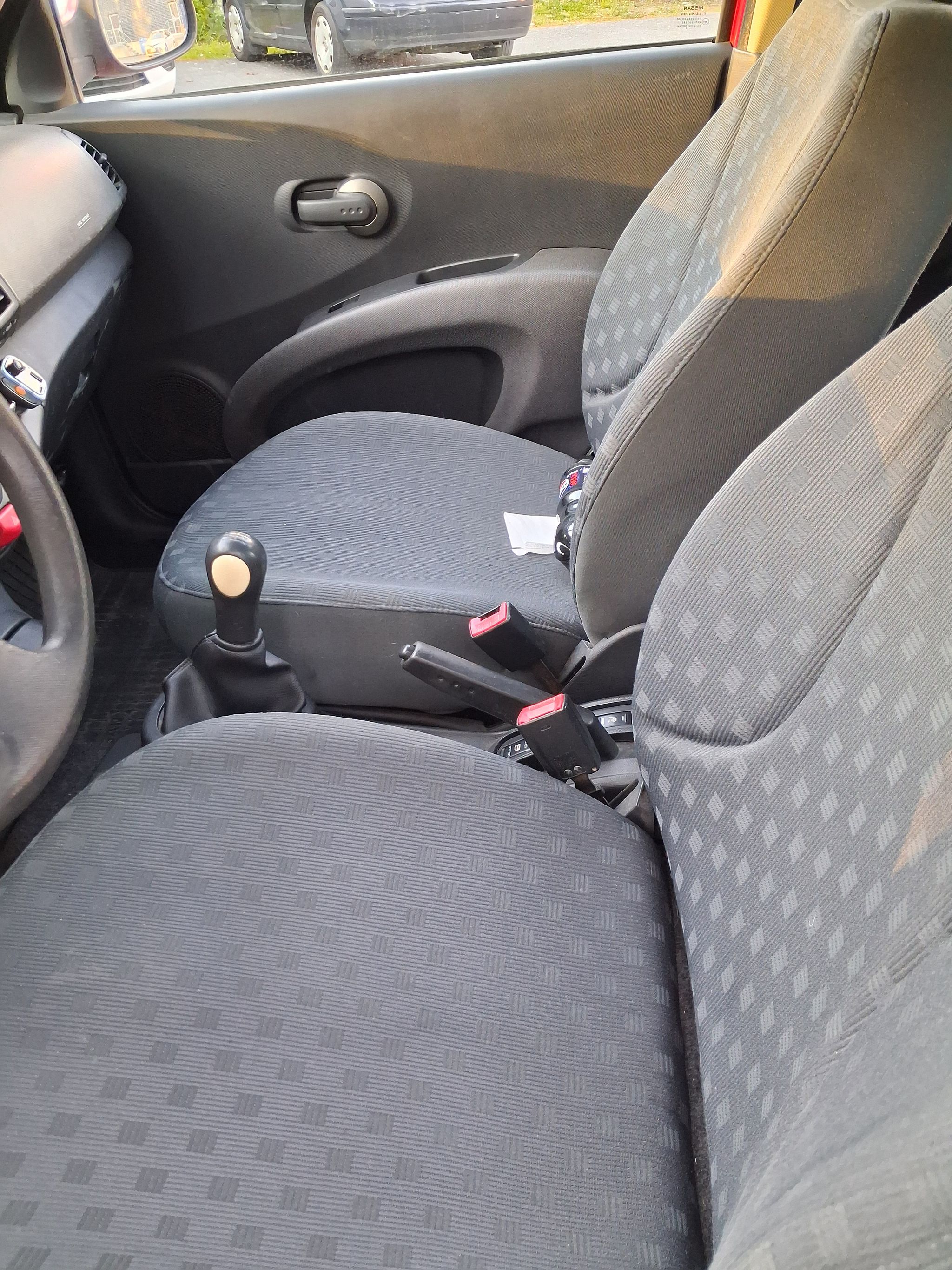 Image 7/10