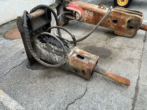 Image 3/8