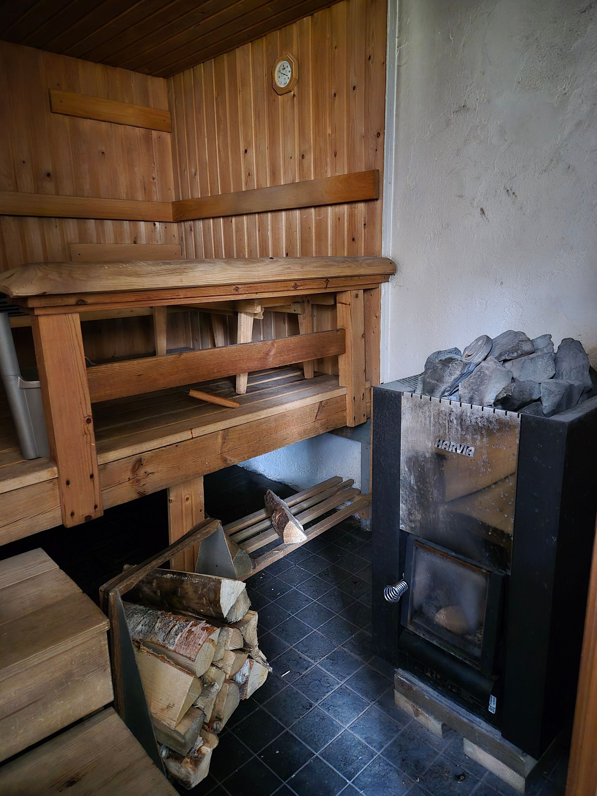 Image 25/49