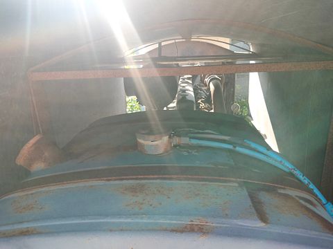 Image 3/9