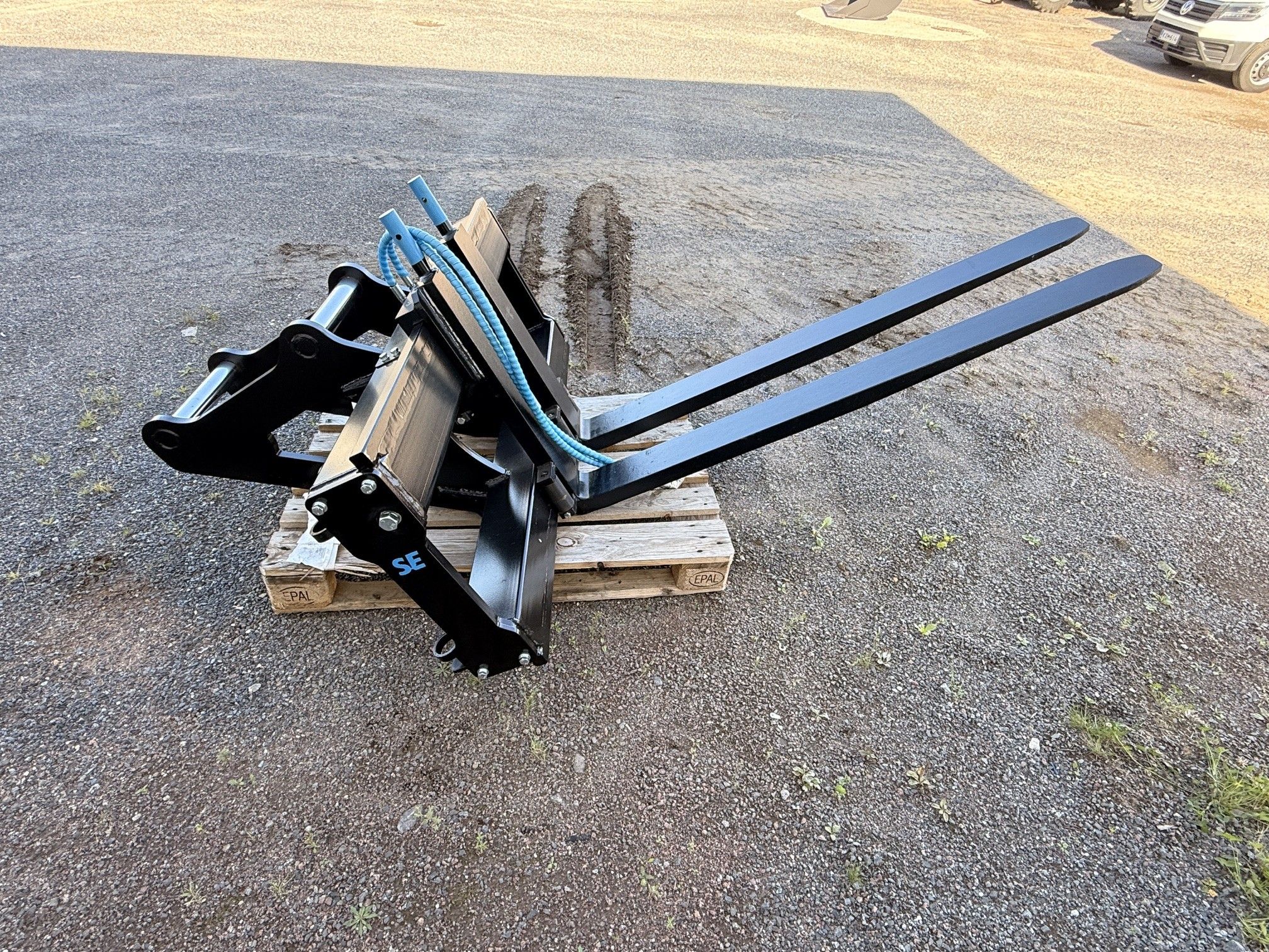 Image 4/4
