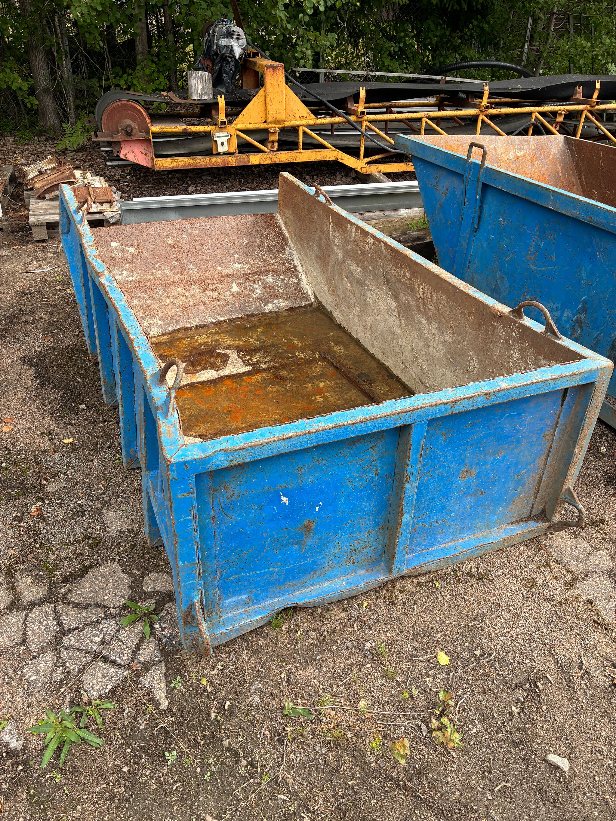Image 1/4