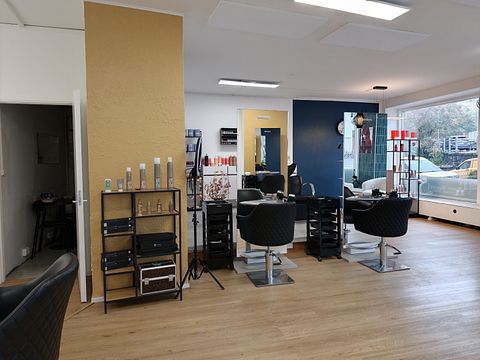 Image 8/19