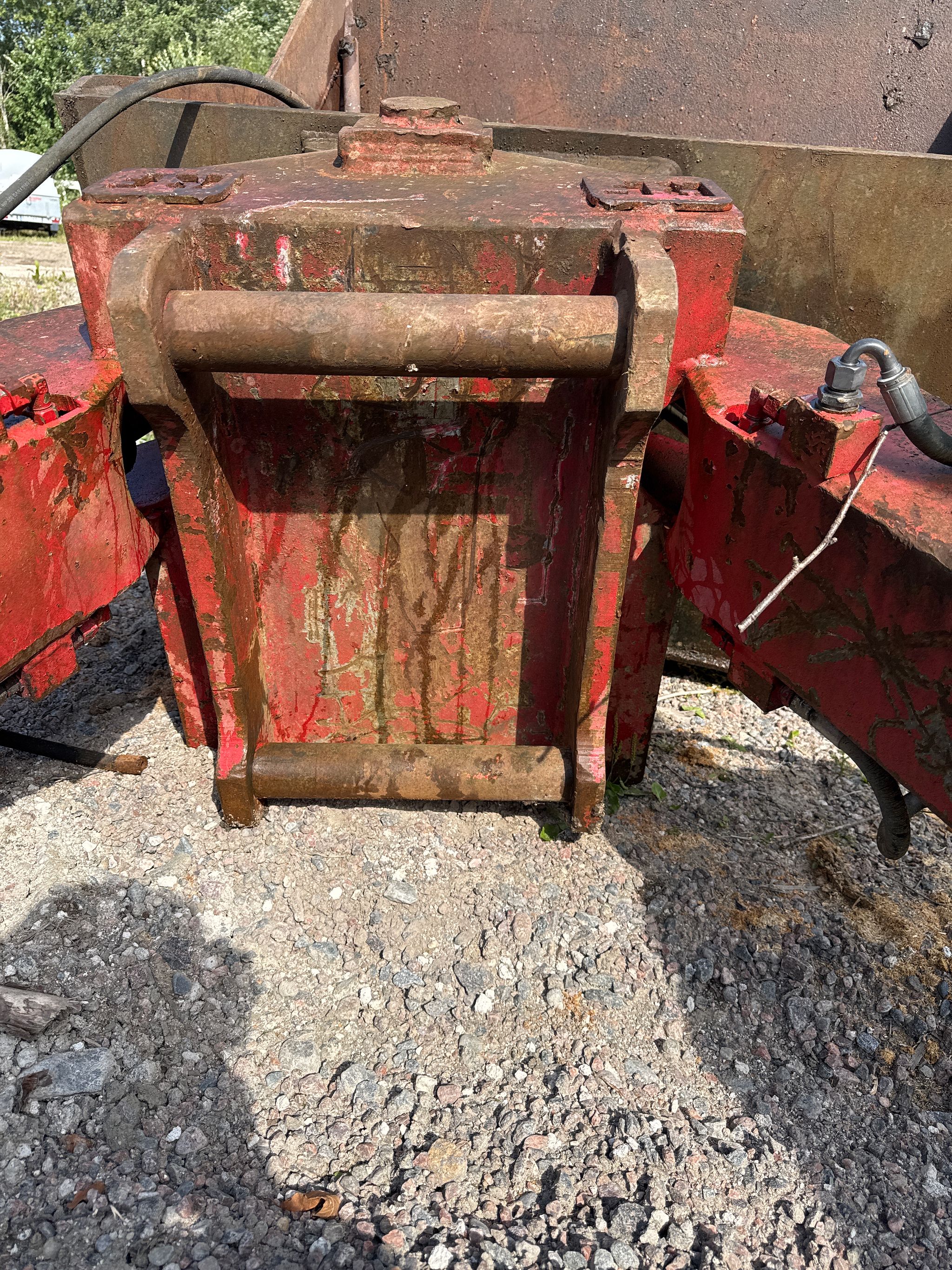 Image 6/8