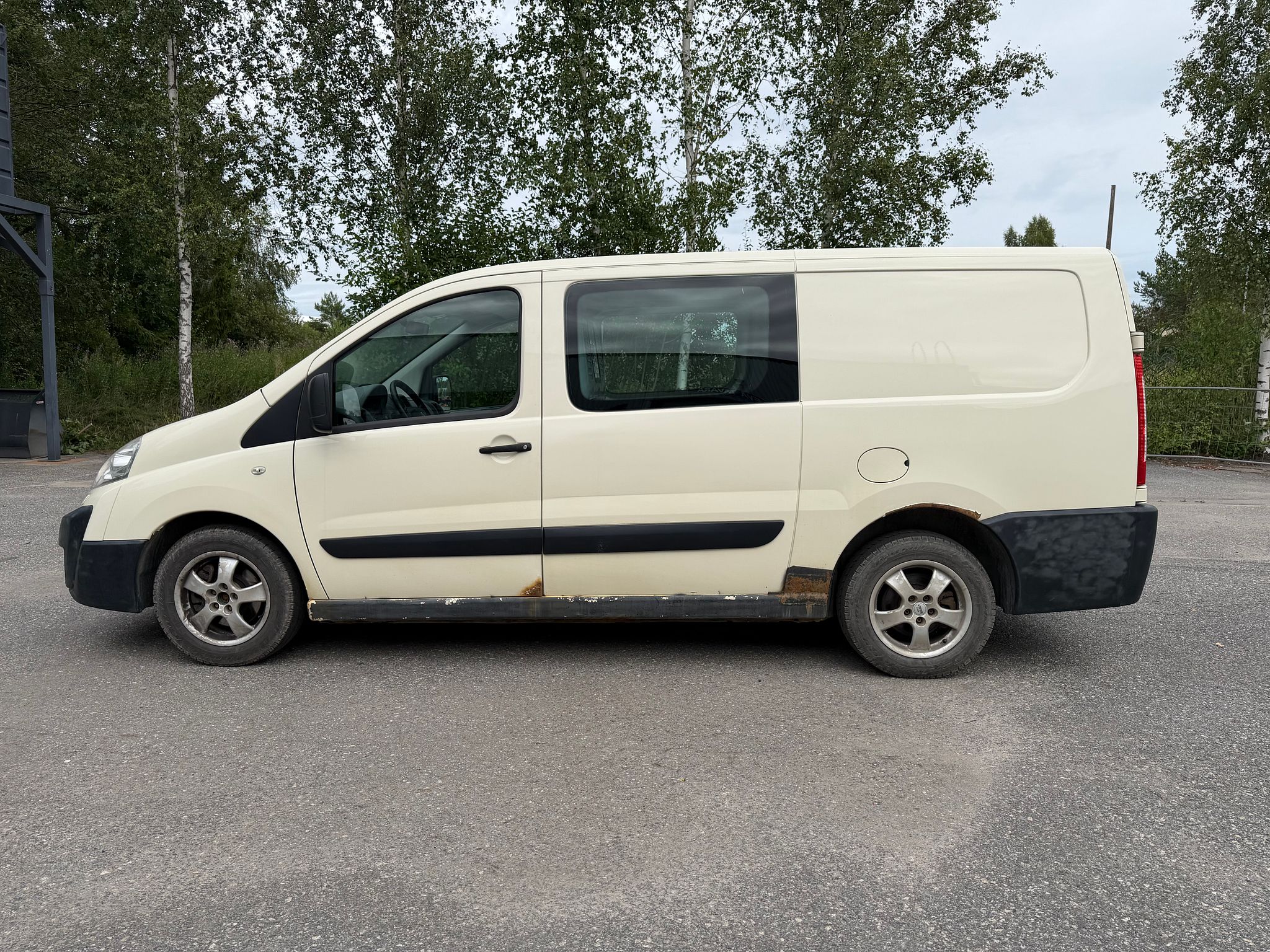 Image 2/41