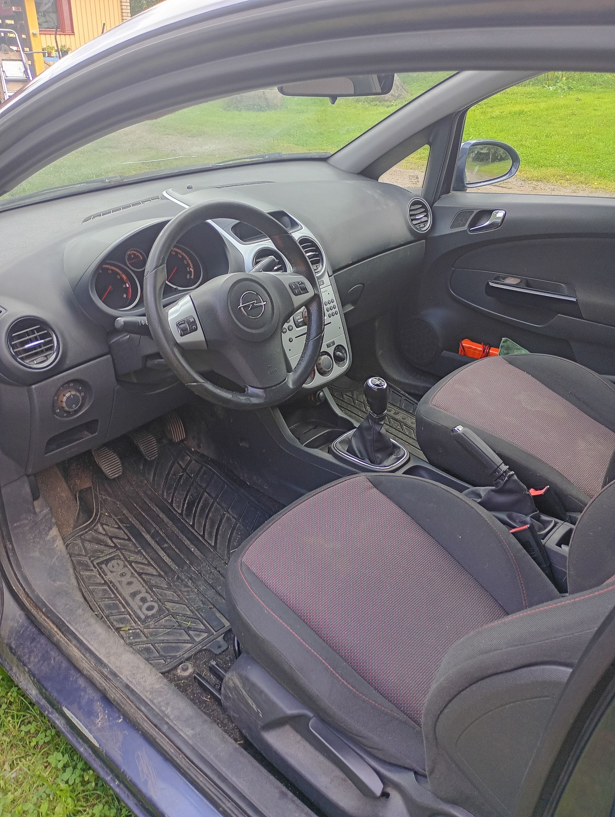 Image 11/19