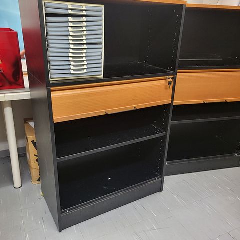 Image 3/4