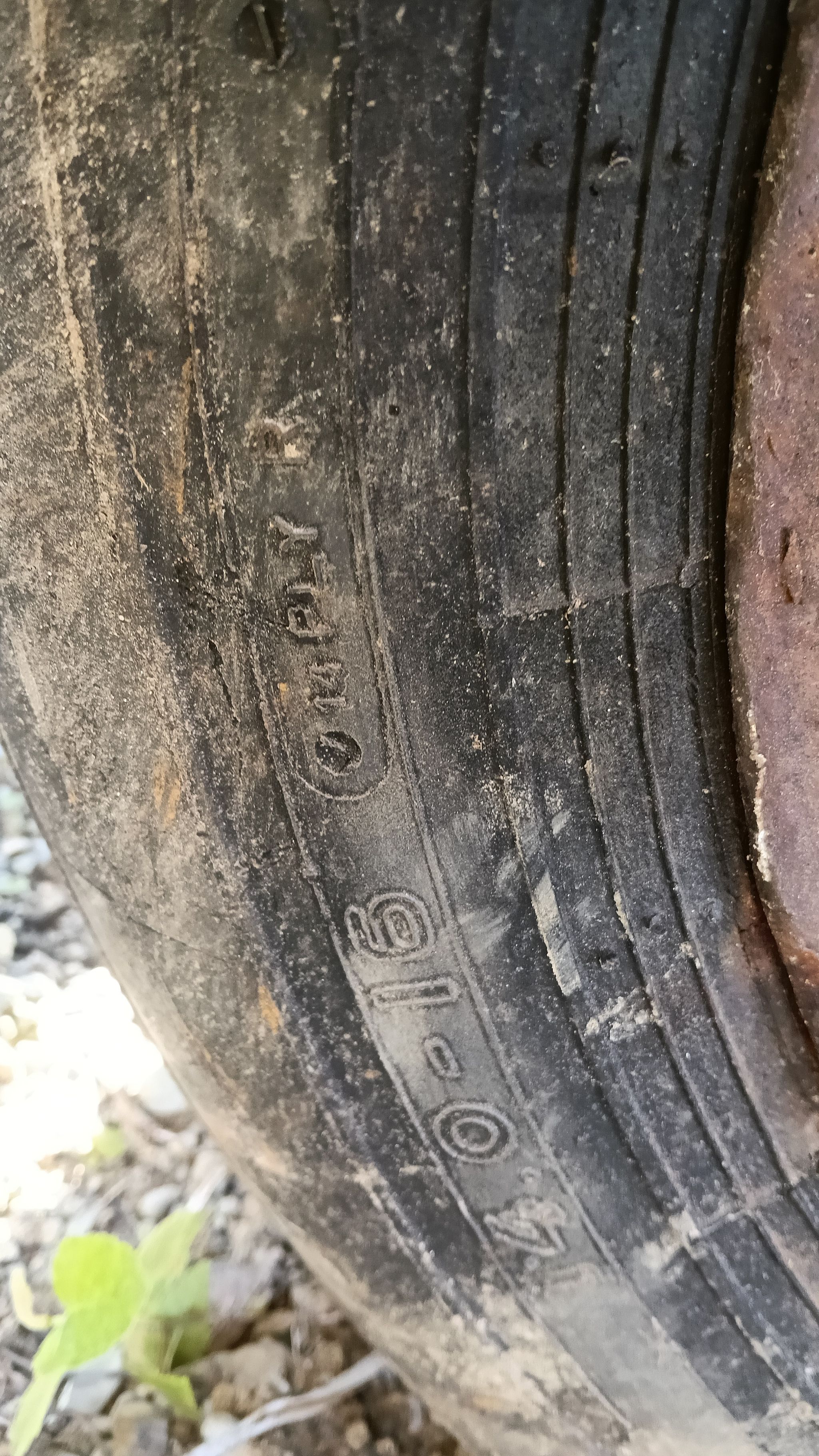 Image 6/6