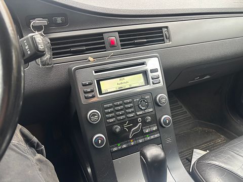 Image 7/7