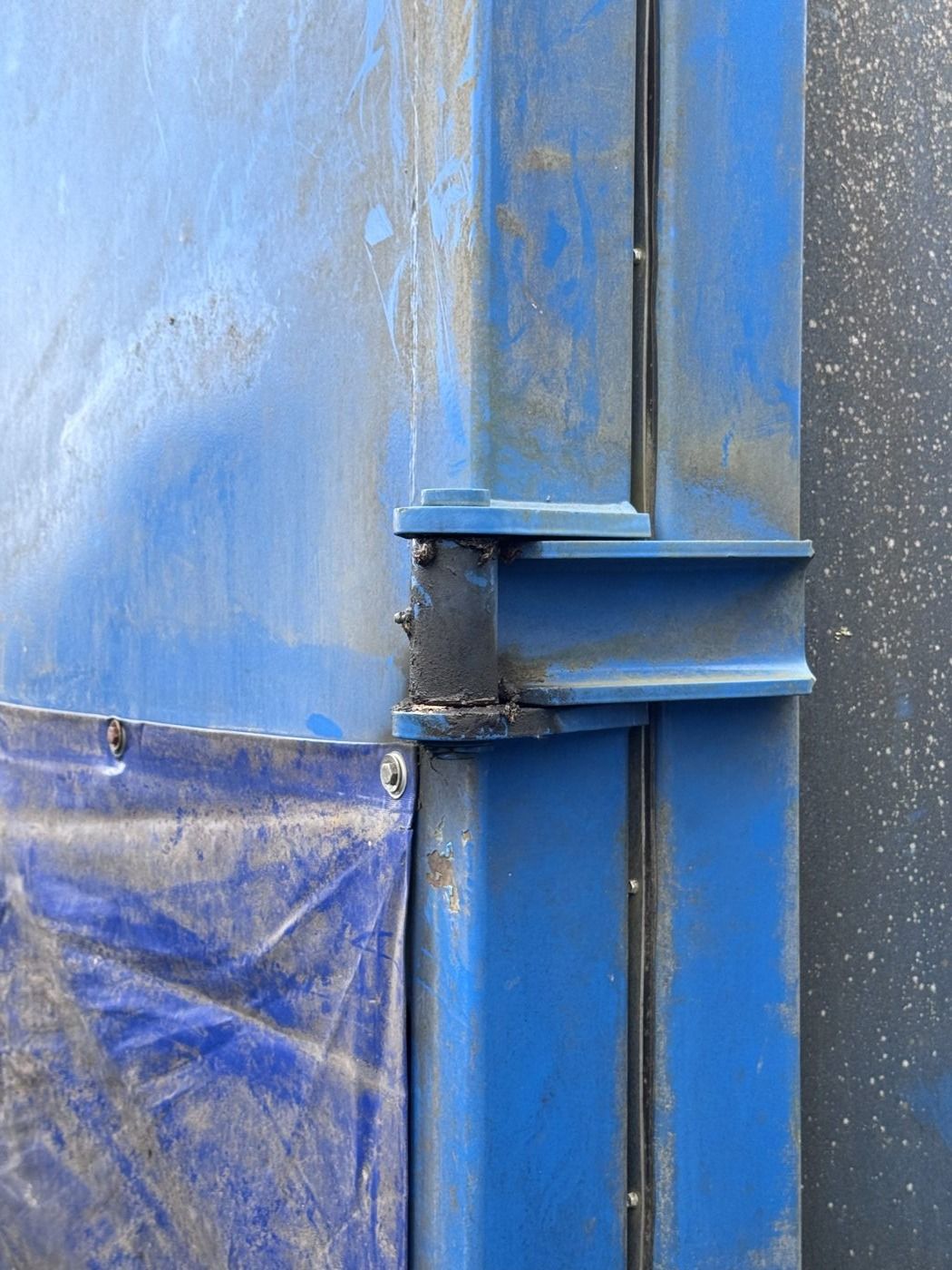 Image 11/17