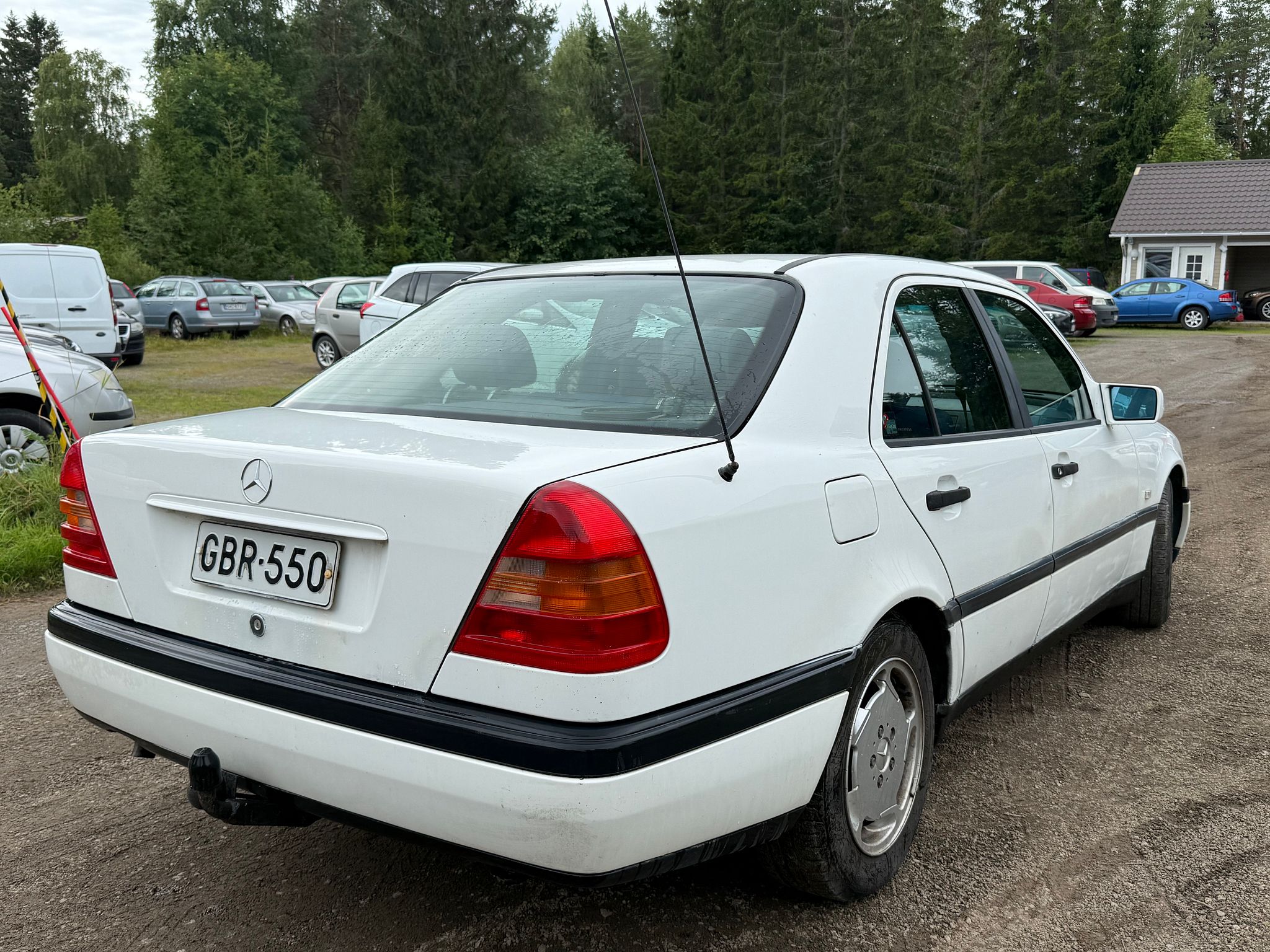 Image 4/10