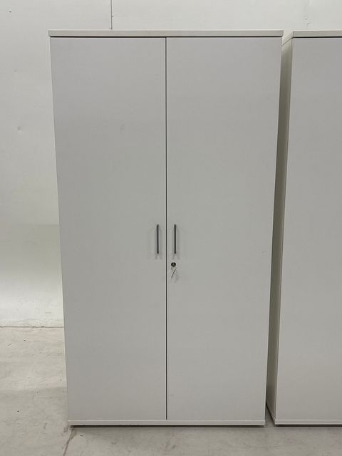 Image 3/8