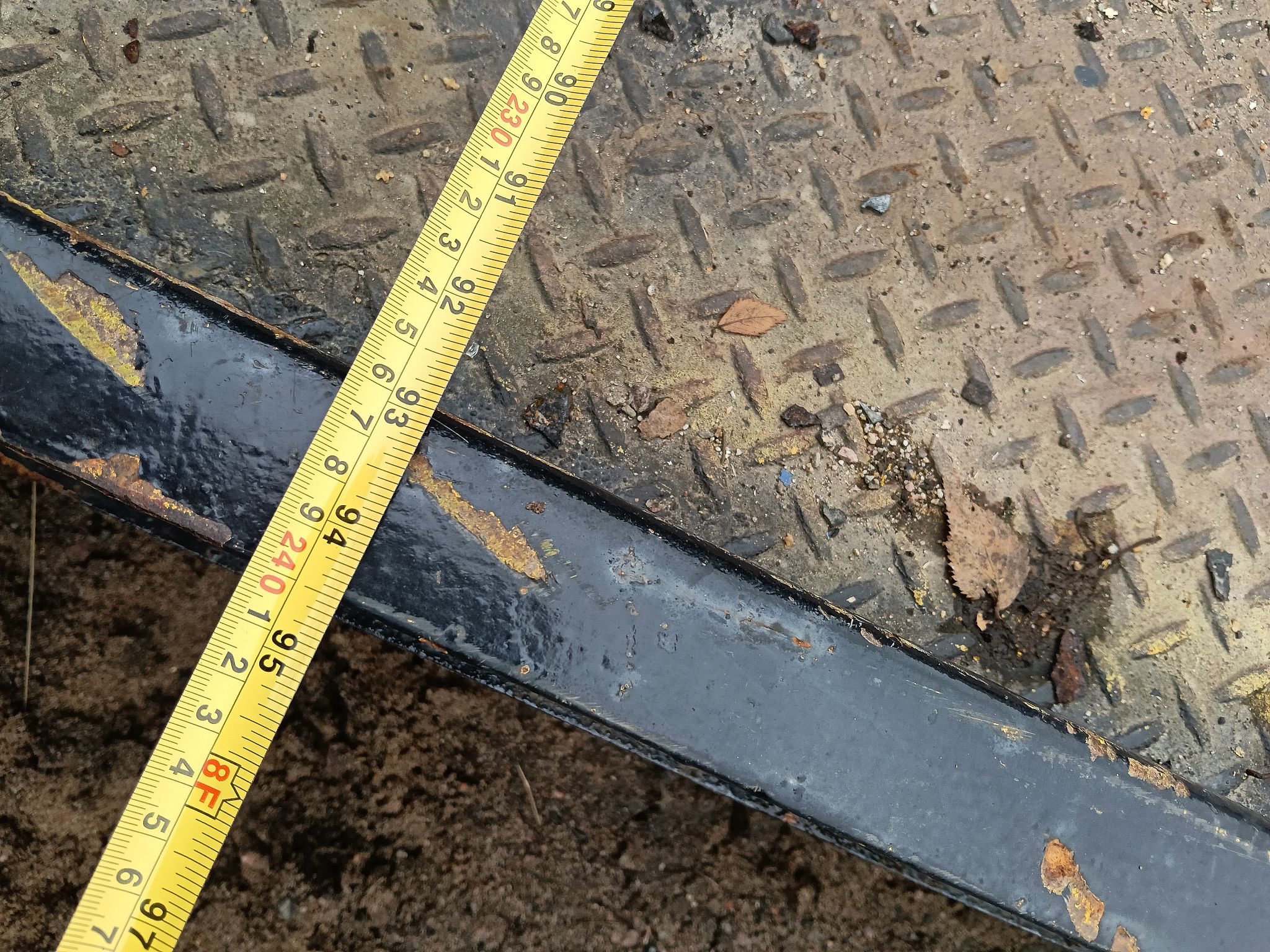 Image 1/10