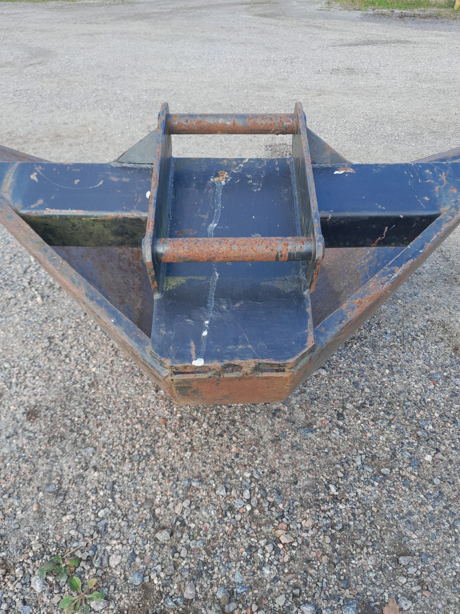 Image 3/4