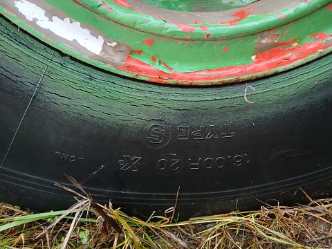 Image 6/8