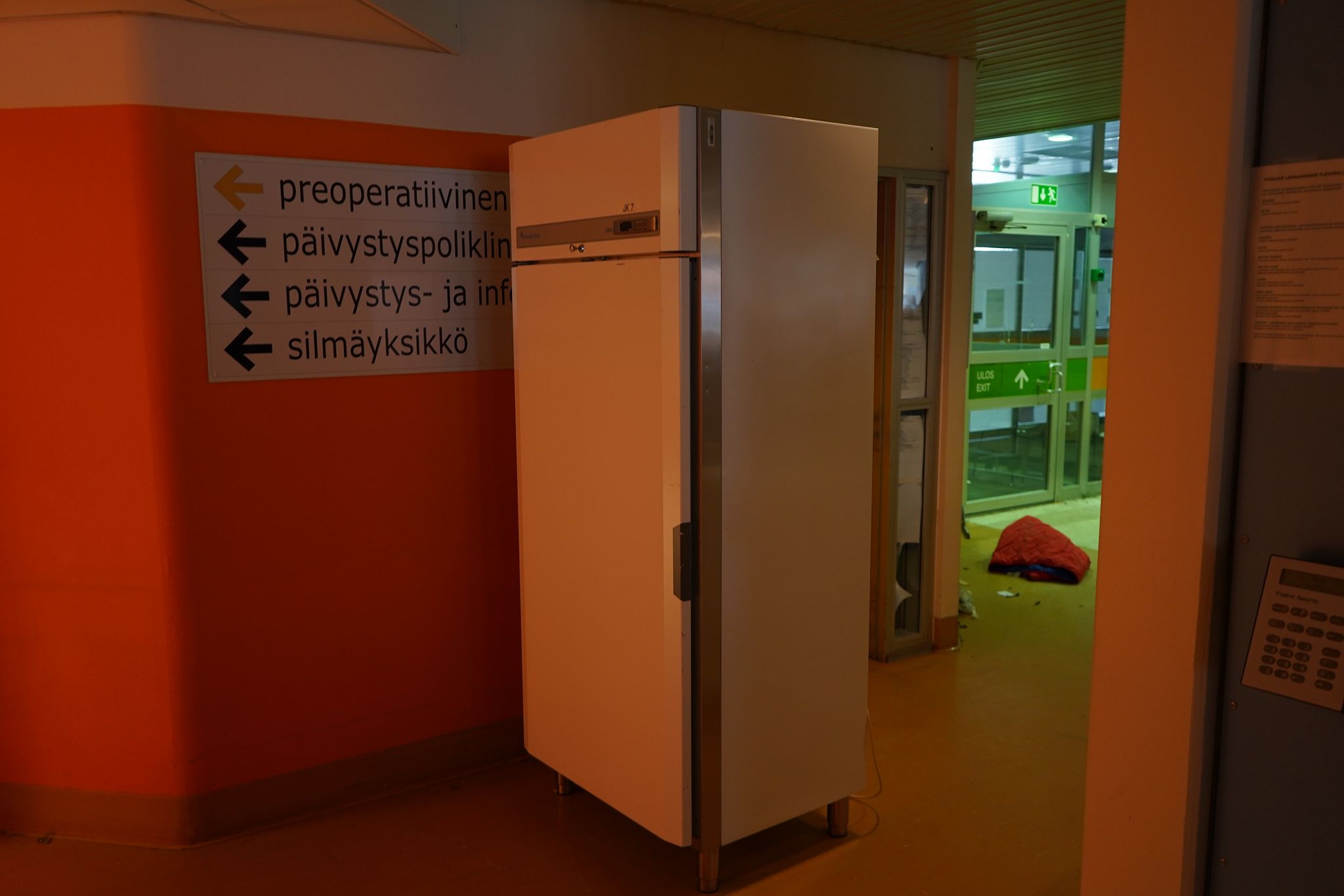 Image 3/9