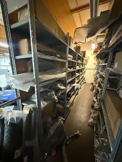 Image 10/25