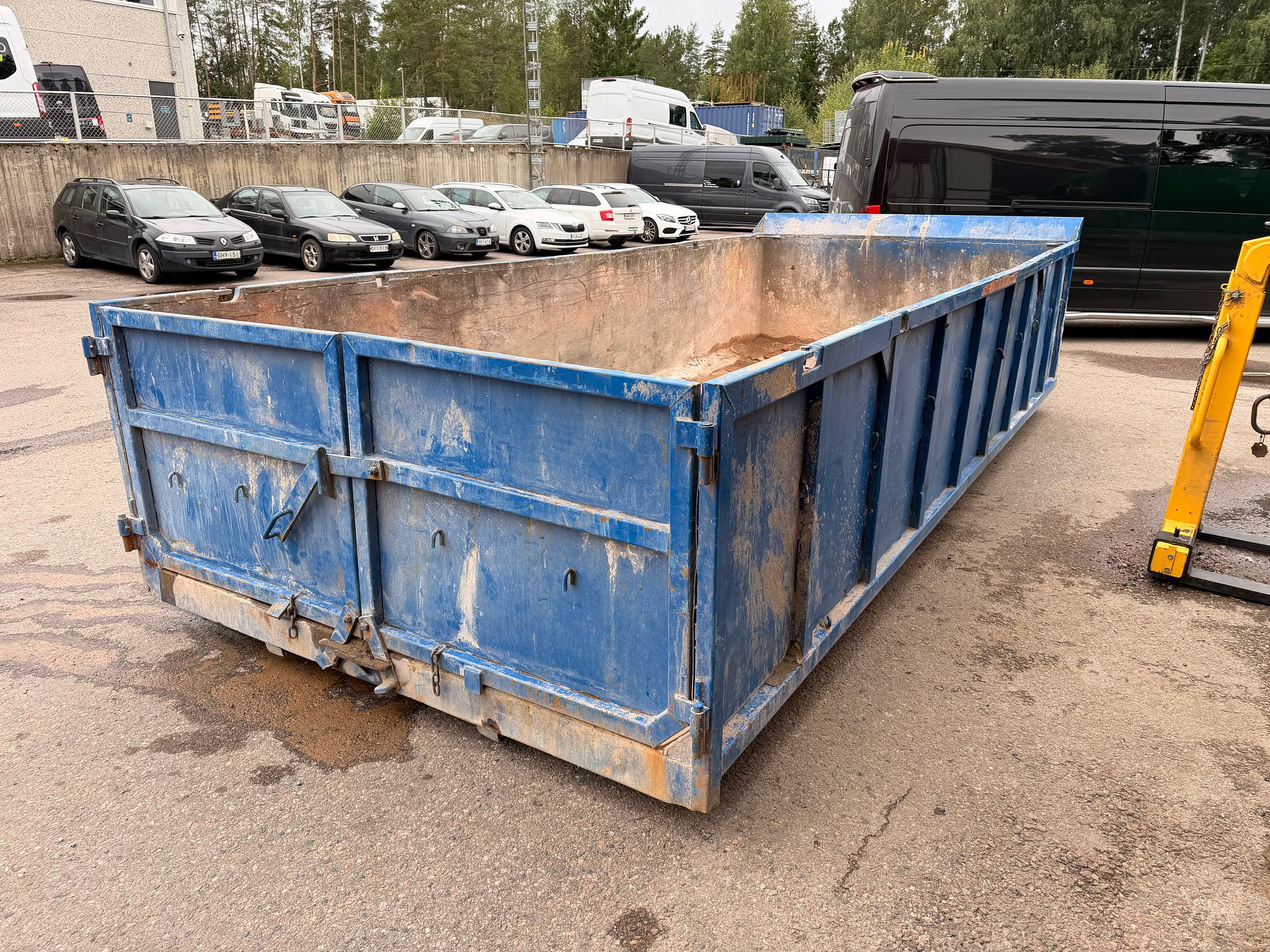Image 4/9