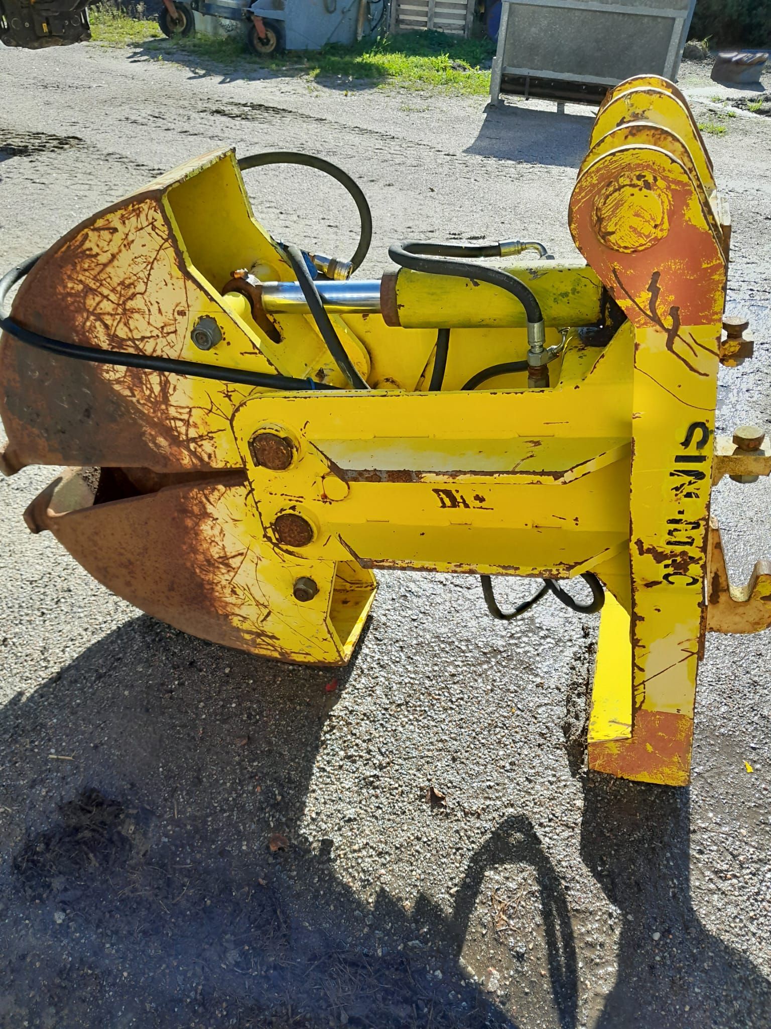 Image 2/9