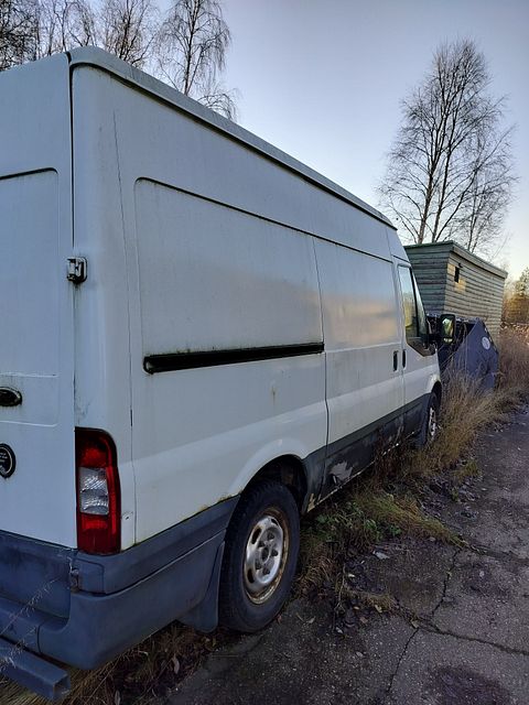 Image 4/16