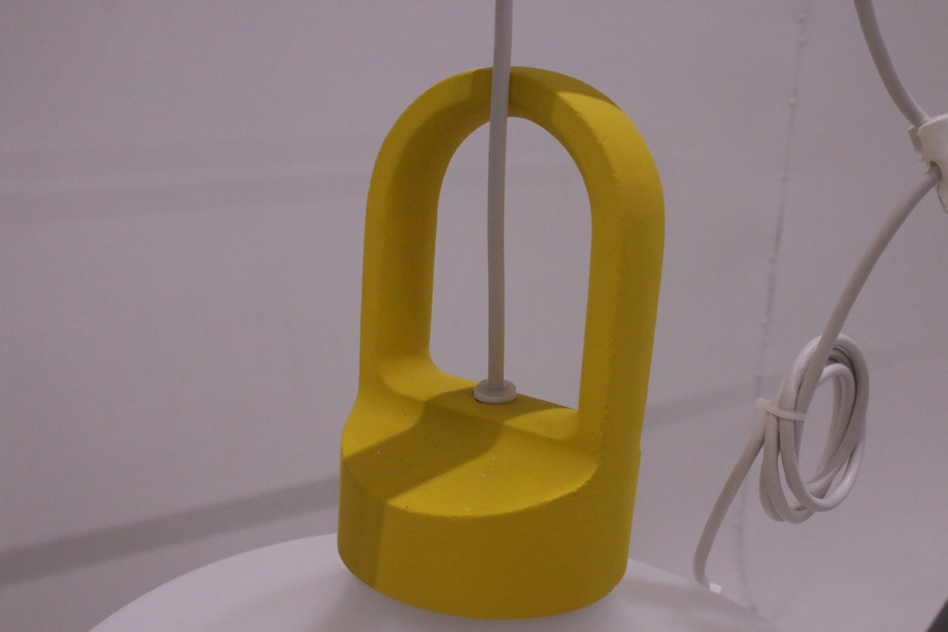 Image 4/10