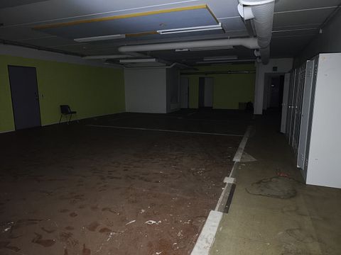 Image 24/78