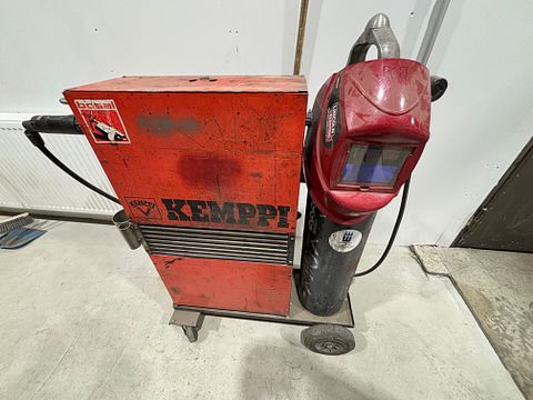 Image 1/8