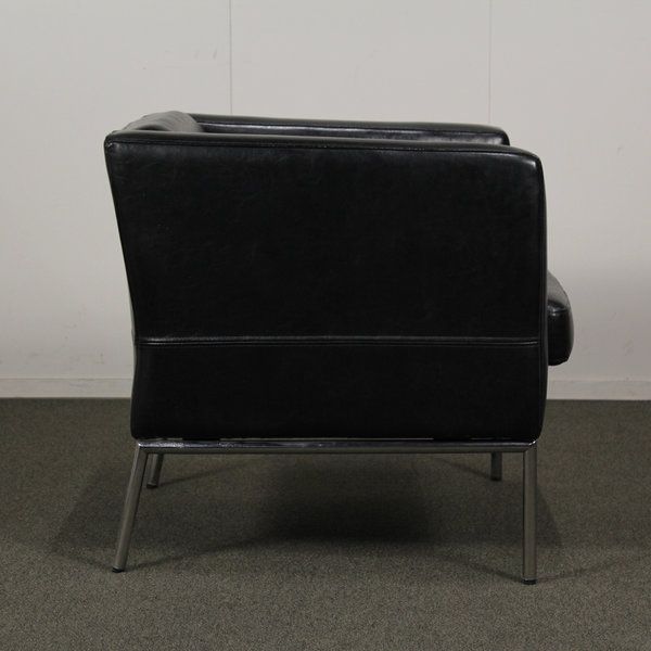 Image 3/6