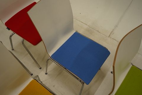 Image 8/9
