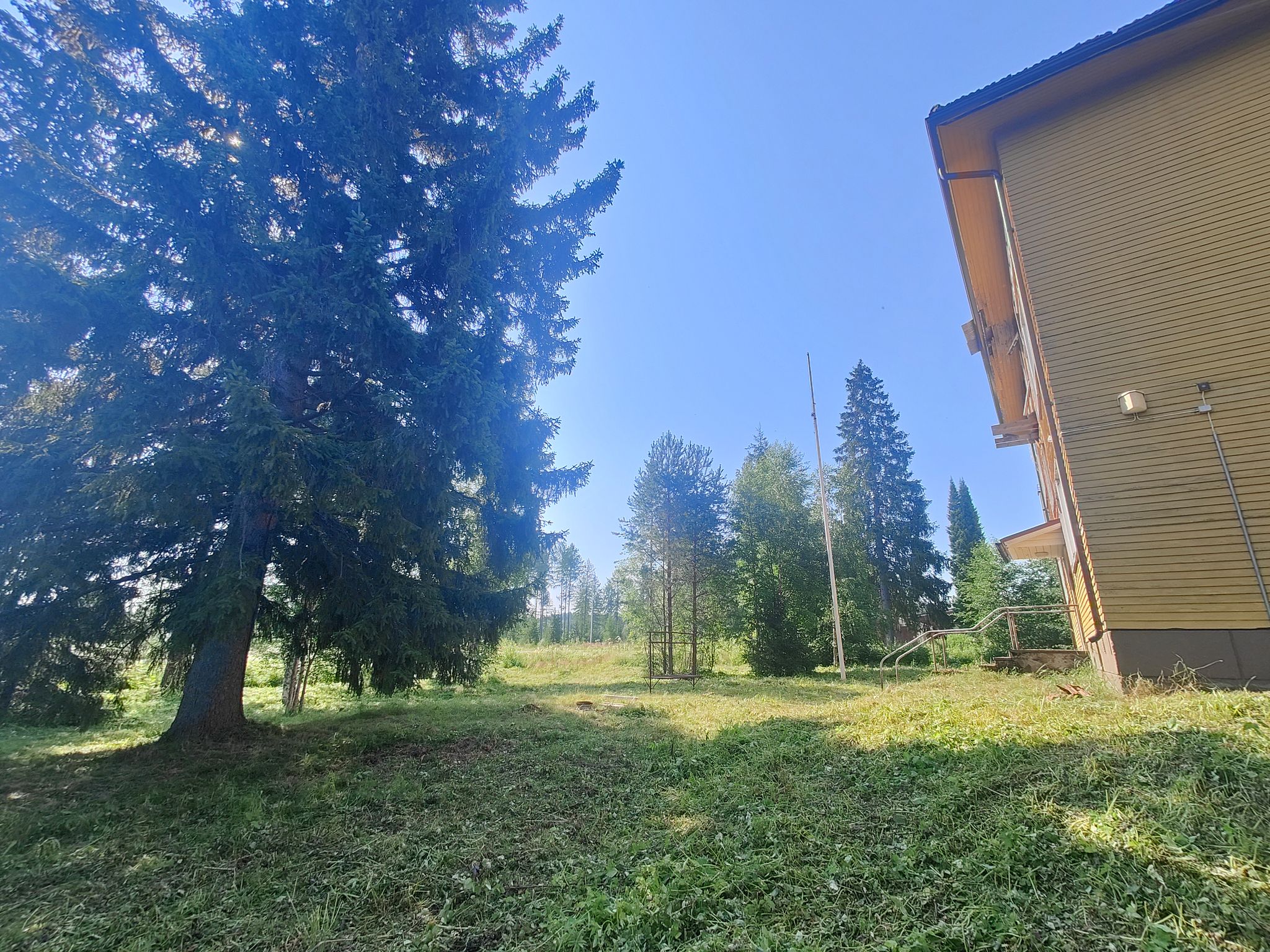 Image 1/30