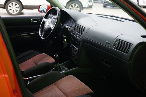 Image 13/40