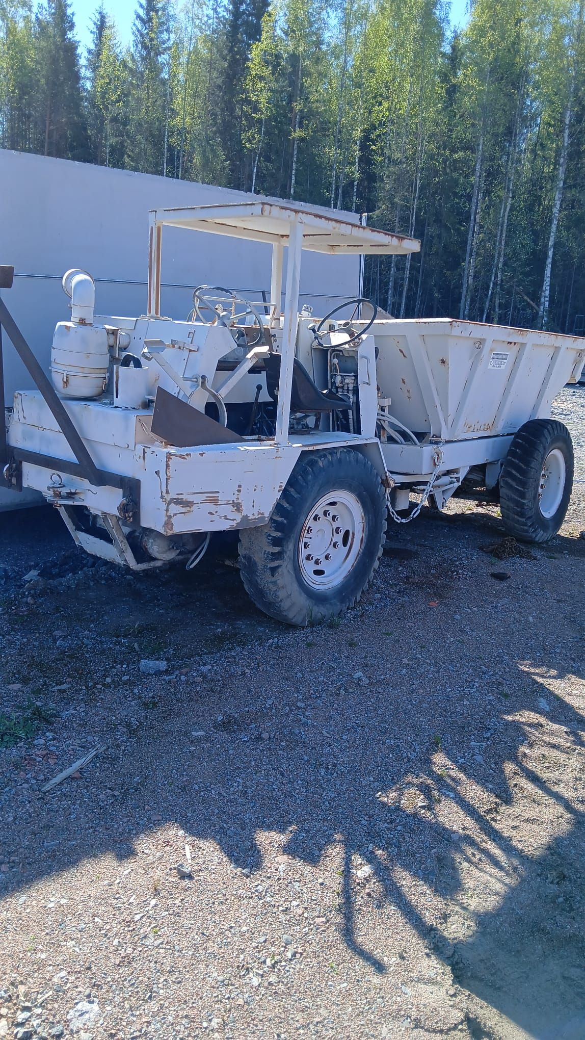 Image 1/6