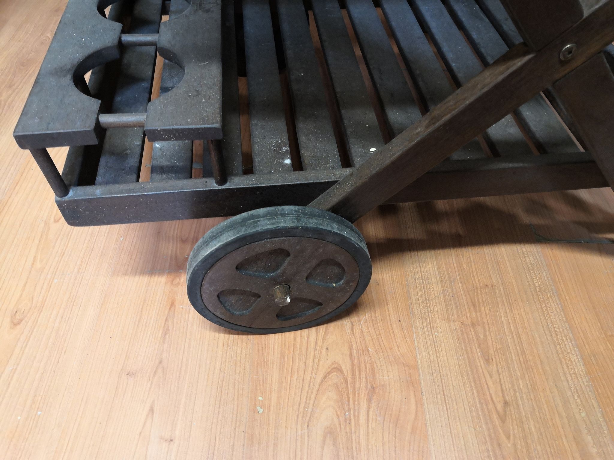 Image 3/11