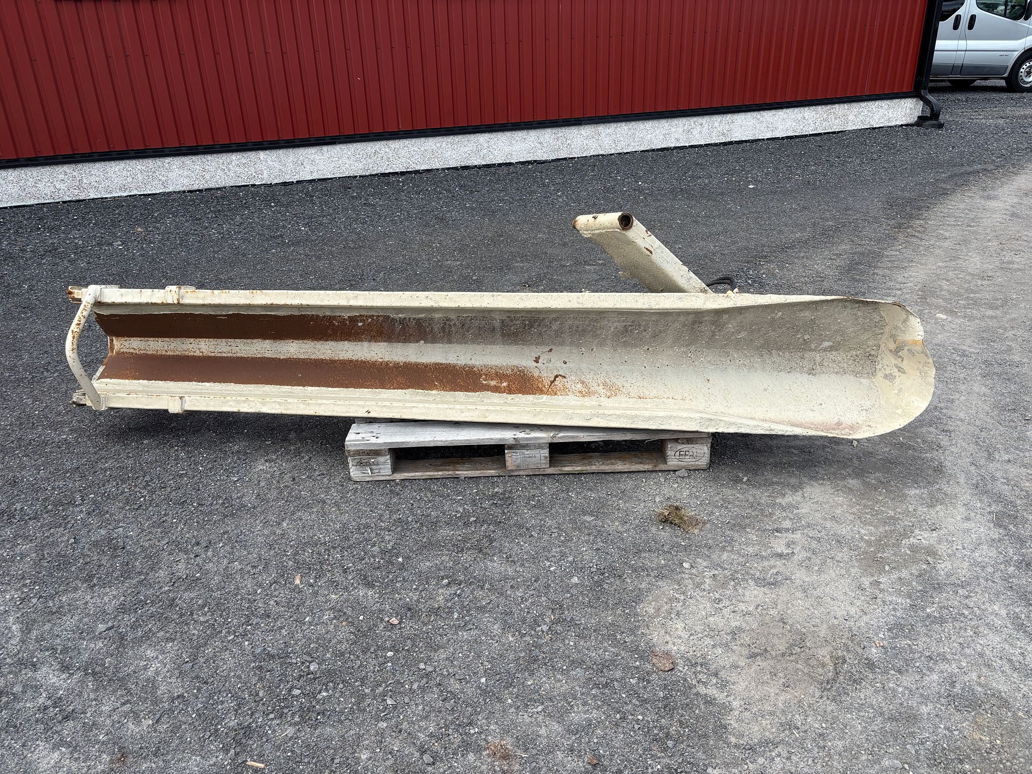 Image 2/4