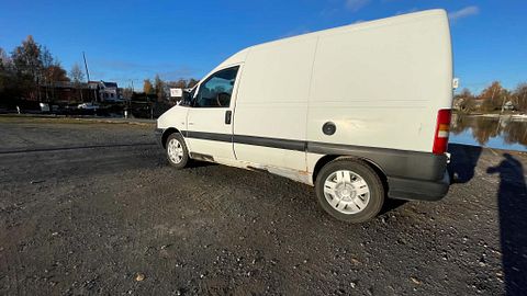 Image 6/10