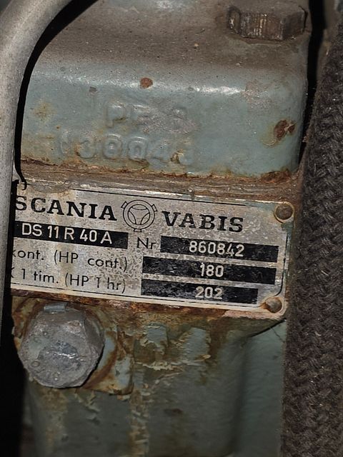 Image 4/5