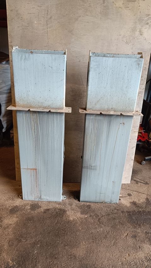 Image 3/4