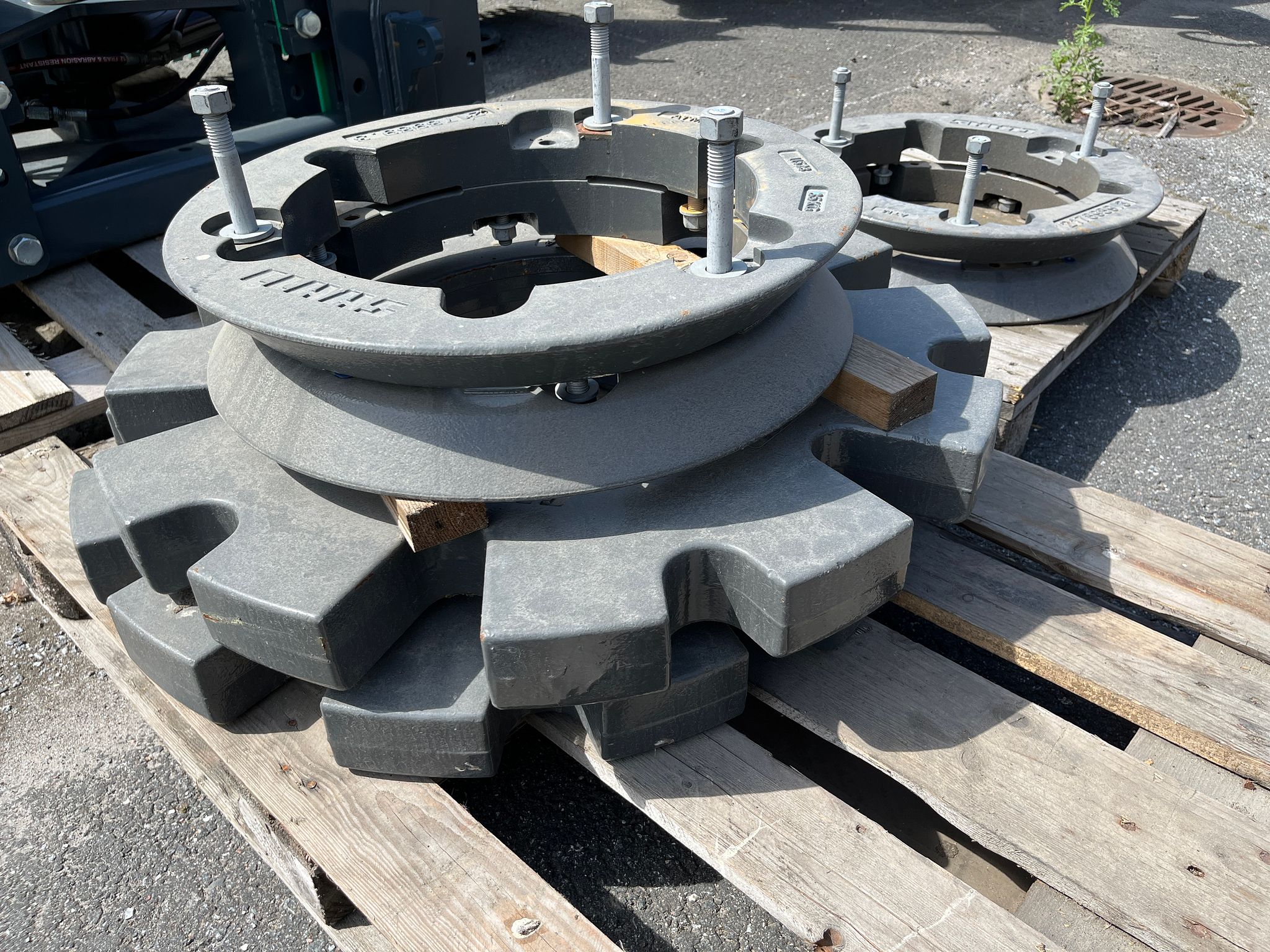 Image 1/5