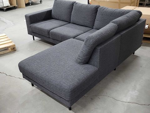 Image 3/5