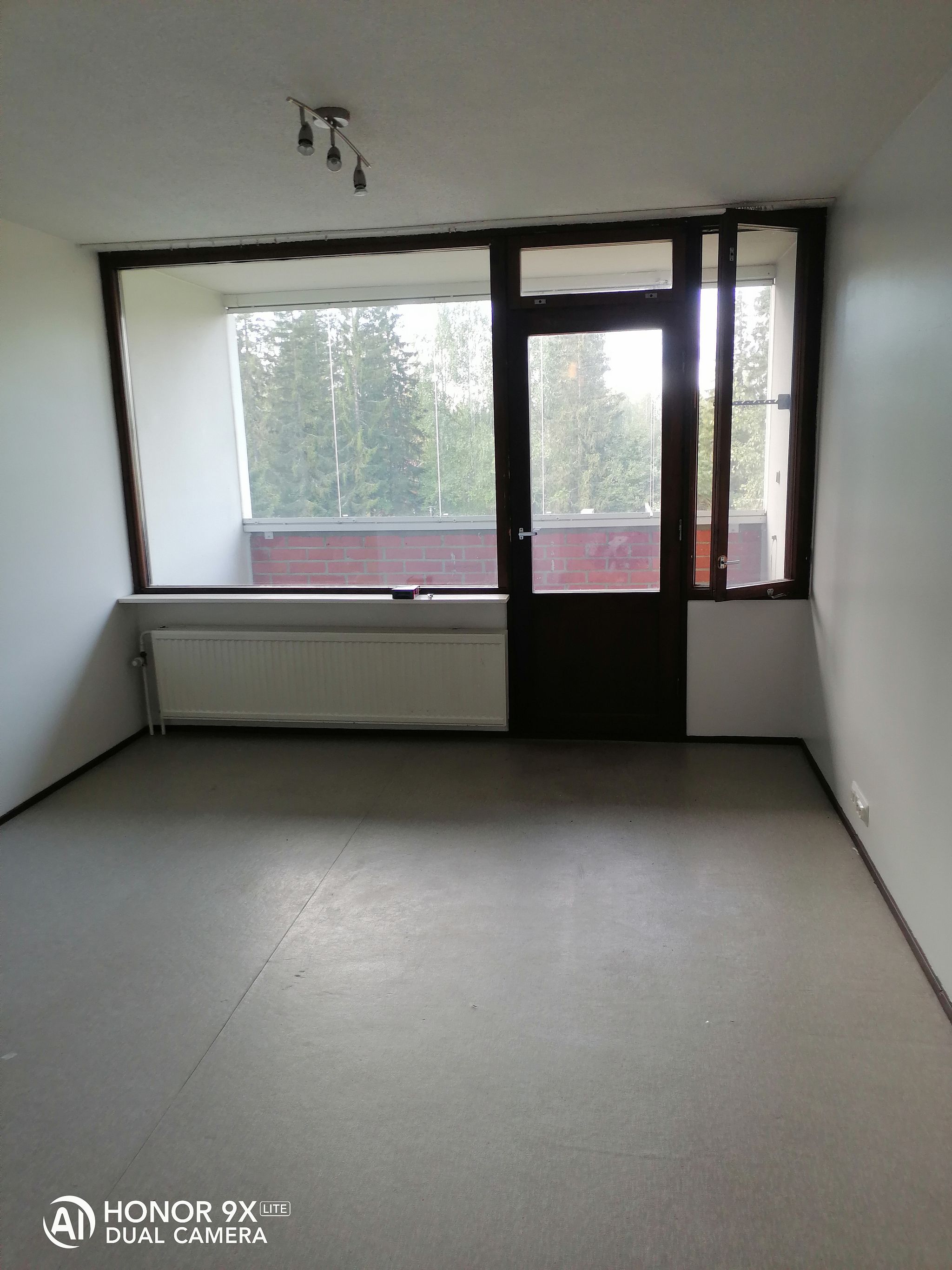 Image 5/19