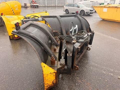 Image 3/8
